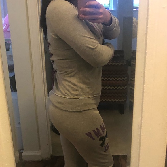 Women’s Tommy Girl Set - Picture 3 of 6